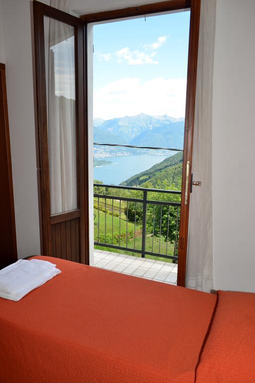 Albergo Diana Tronzano Lago Maggiore Zimmer foto