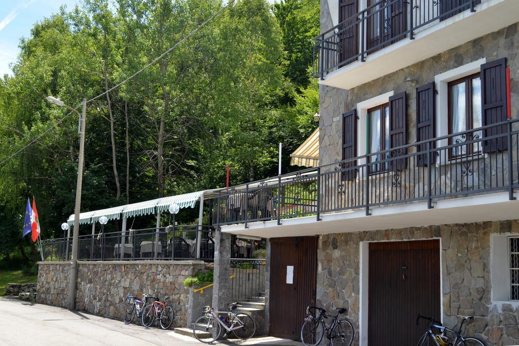 Albergo Diana Tronzano Lago Maggiore Exterior foto