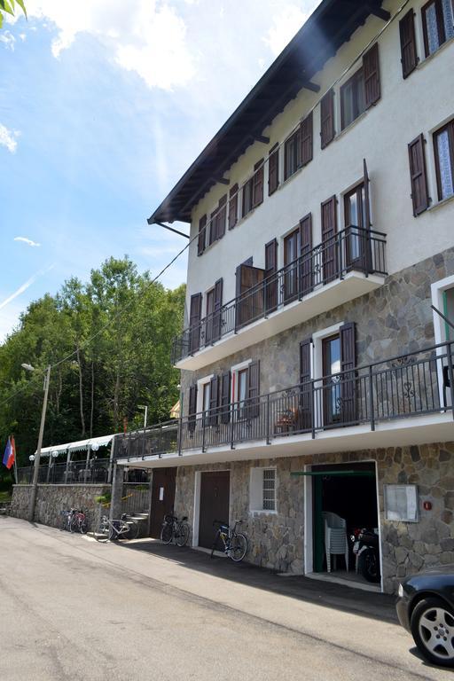 Albergo Diana Tronzano Lago Maggiore Exterior foto