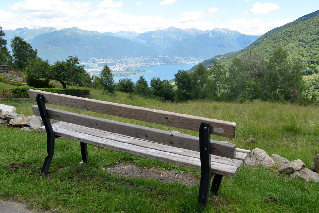 Albergo Diana Tronzano Lago Maggiore Exterior foto